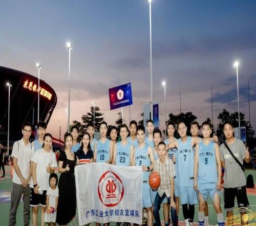 梦回当年!5年前,罗杰陈航李翔曾冰强再披广工战袍