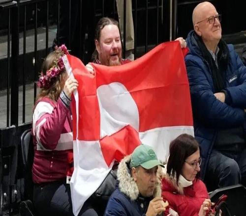 为看冰球比赛，他潜逃16年后自投罗网