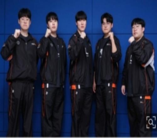 Homme：Zeus让人印象深刻原本英雄对局不利他也能打成五五开