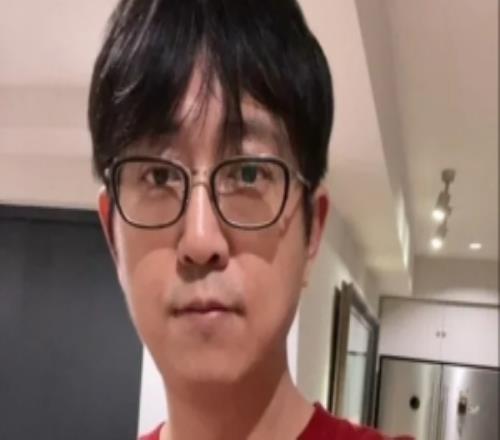 《黑神话》杨奇小红书晒春节美食换上喜庆新头像