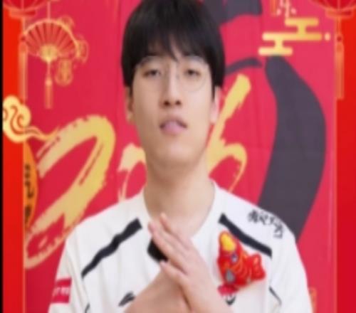 AL分享Tarzan拜年:祝大家阖家美满,喜乐安康