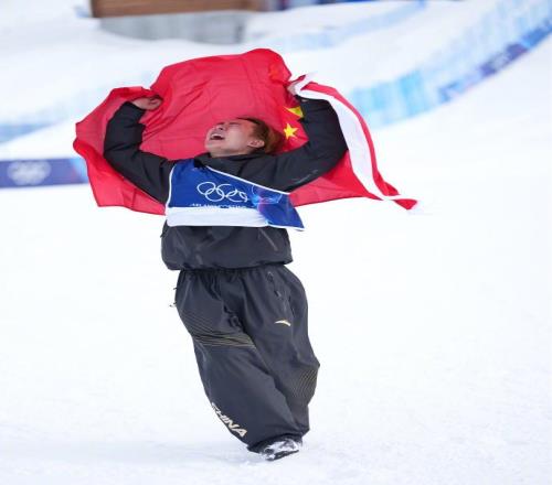 苏翊鸣夺首金!梦回2024郑钦文巴黎夺金时刻