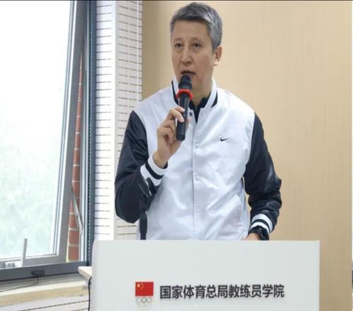 郭士强去NBA深造13天，1人功不可没！他才是男篮未来最合适的主帅