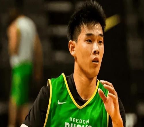 林葳NCAA彻底没地位了！8分钟2分2板2助，攻守全面拉胯，只剩组织