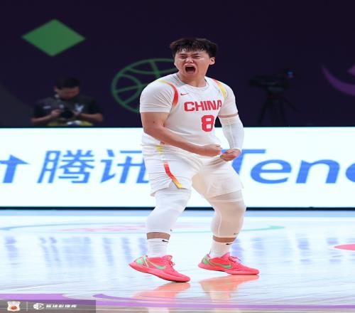 中国男篮世预赛集训阵容曝光：周琦赵睿领衔胡明轩曾凡博携手出征_cba直播免费观看直播