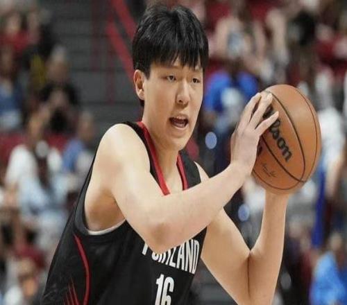 马刺轻取开拓者杨瀚森出场62秒，别感冒了，记得喝碗姜汤