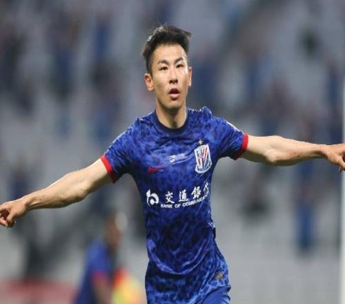 传奇落幕！于汉超真的要退役了，斯卢茨基：明年他加入申花教练组