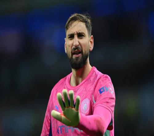 多纳鲁马10场4黄，再染黄将成英超历史首位累计5黄停赛的门将