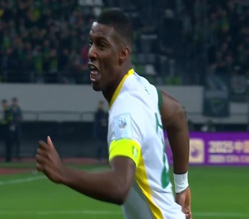 北京国安是冠军！时隔7年重夺足协杯+晋级亚冠，拉米罗一战封神