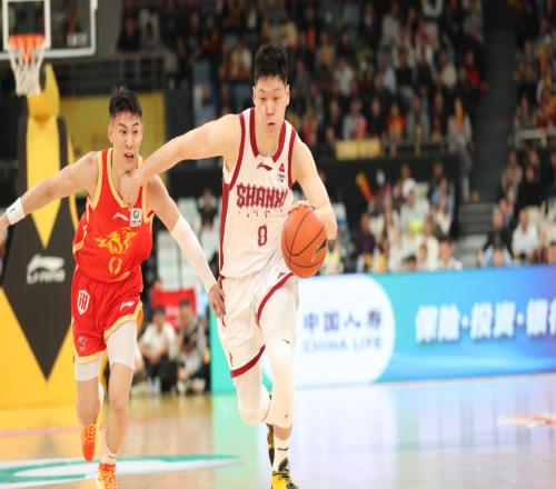 真狠！揭幕战一球不进还差点干废林秉圣，名记：多练球技少练连招