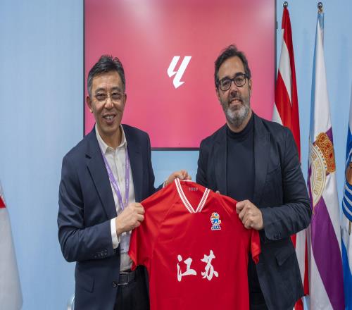 江苏省体育代表团到访西甲联盟，双方在马德里举行正式会谈