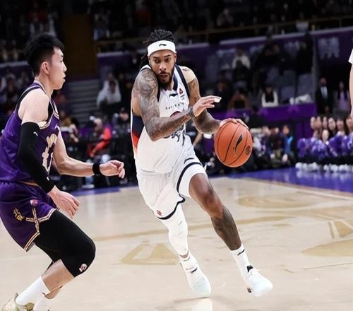 山东男篮迎战四川，主场开门红难度不大，王证等小将有望迎来首秀