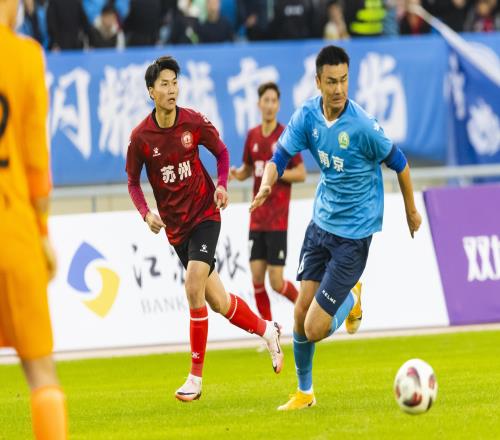 戈伟闲聊职业赛与苏超的技术与精神之争_中超直播