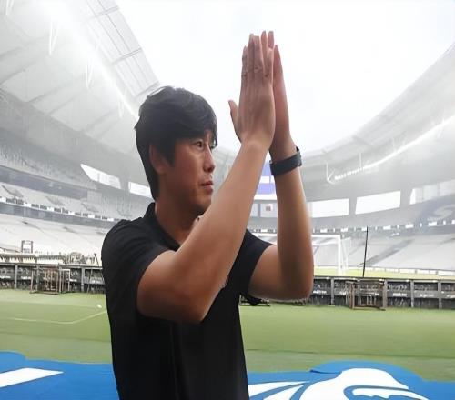 意外！徐正源决定下周一重返蓉城，俱乐部为此给他准备了回归大礼