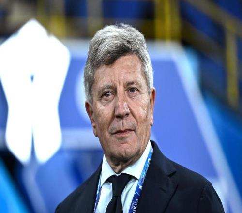 米兰vs科莫的海外赛，是意甲历史上首次由外籍裁判执法的比赛