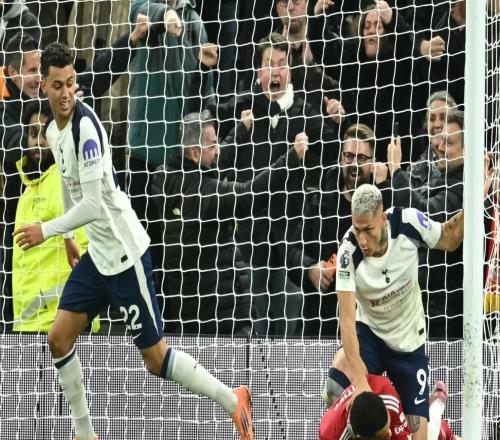 里沙利松锁喉埃基蒂克，斯图里奇：这动作完全没必要