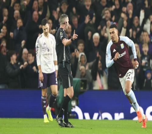 英超综述：3队争冠黑马7连胜距榜首3分曼联跌第7下轮3场焦点战