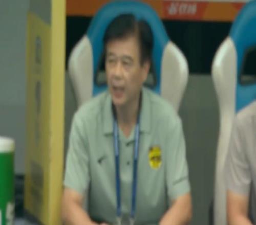 冯峰：广州豹明年目标就是回到中超，希望重塑南派足球风格