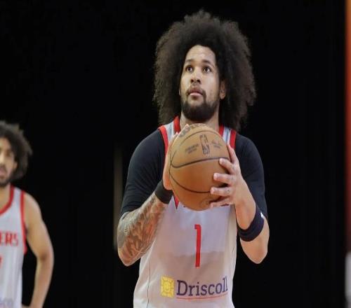 减少球权后效率明显提升了，火箭二队对于老熟人的使用存在问题