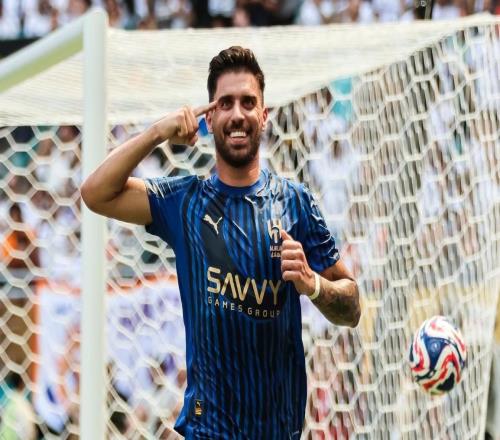 狼队旧将：皇马对鲁本内维斯有兴趣，可能在赛季结束免签他