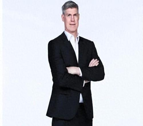 CBA新赛季第一个下课主教练！成绩五战三负，55岁土帅接过帅印