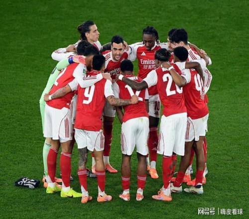 最强对决！欧冠四队齐聚半决赛，阿森纳和曼城，冲击四个冠军