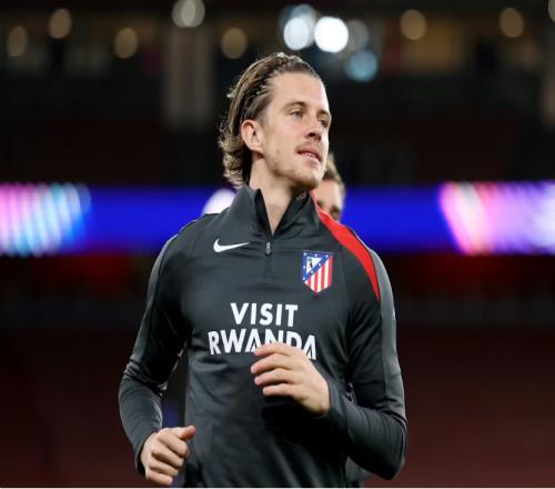 曼联冬窗寻找中场，瞄准加拉格尔欲低成本补强