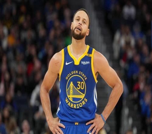 NBA发展史从张伯伦巨人时代，到三分雨的小球时代！