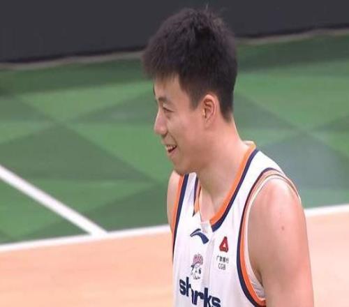 又被胖揍了！辽篮26分惨败，杨鸣束手无策，张镇麟16+3真不讲情面