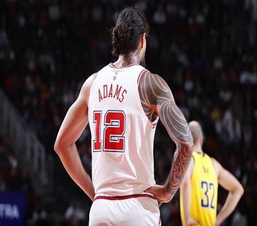 内线大将遭遇脚踝扭伤，这可能会成为火箭接下来潜在的隐患