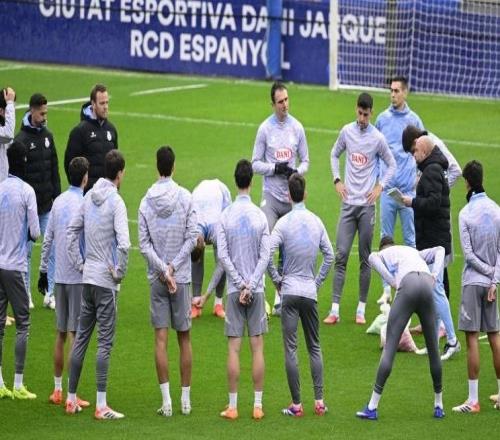 西班牙人总监：请球迷不要德比战中扔东西，以免被罚关闭球场