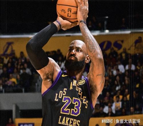 NBA最新排名出炉！湖人稳住第五，一队给勇士送温暖，火箭收大礼