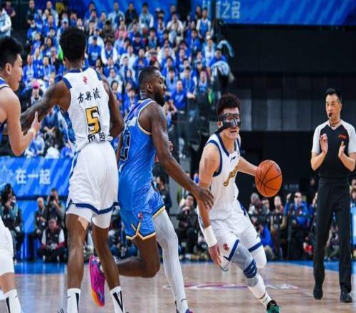 两项联盟第一！双杀北京+32分大胜辽篮，CBA第一争冠热门诞生