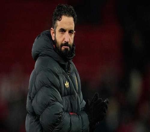 主帅阿莫林因批评俱乐部管理层遭解雇，后弗格森时代的曼联依然处于混乱状态