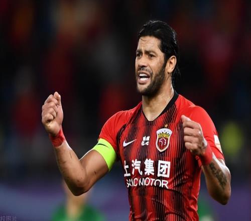 同样是合约到期离队，为何茹萨能跟老东家好聚好散，路易斯却不能