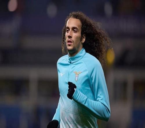 斯基拉：贡多齐已接受费内巴切400万欧年薪+奖金的报价