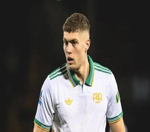 刚复出不久就又受伤，多夫比克对阵莱切时因肌肉不适被迫下场