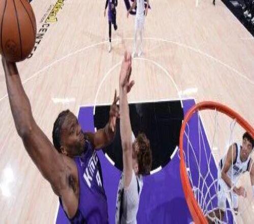 今日十佳球！湖人不错，占了两....