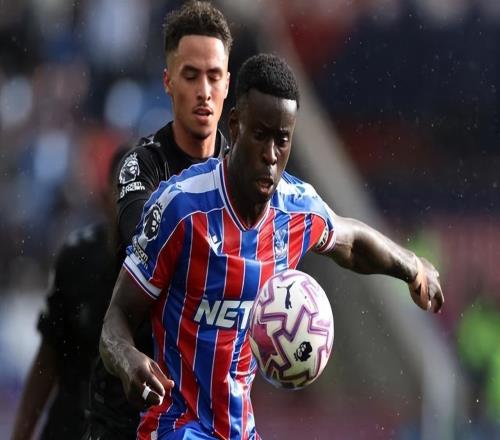 后卫伤个没完，瓜迪奥拉遇到大挑战！冬季转会窗曼城开追格伊