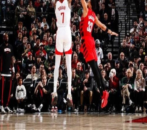 乌度卡：杜兰特被换2分钟就被打110，其他人心理素质太差了