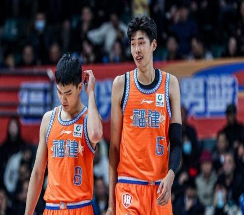 林庭谦33+6三分赛季新高！天津惨负福建邹阳21分黎伊扬11+9