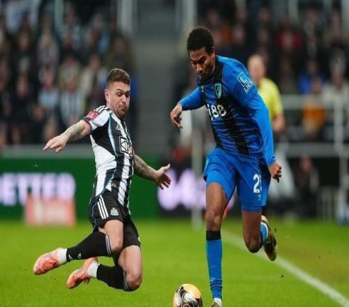 纪事报：纽卡后防线伤病严重，急需签下一名新后卫