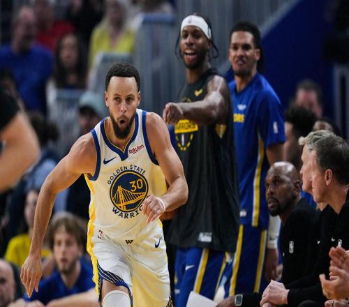 空砍31+5，库里又创历史第一！勇士惨败暴露2大短板急需交易补强