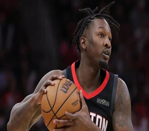 毫无意义的签约！3D锋线新援对于当下的火箭似乎没有任何意义