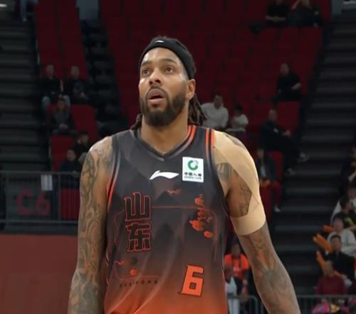 山东男篮击败吉林豪取七连胜，珀塞尔狂砍38分，三节打卡下班