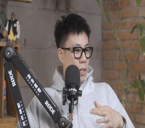 张镇麟：从小在美国学到的就是在场上做“坏人”，球员互喷很正常