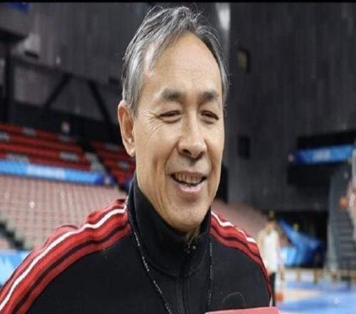 许利民：关于上一场的问题全队已达成共识，今天训练氛围很好