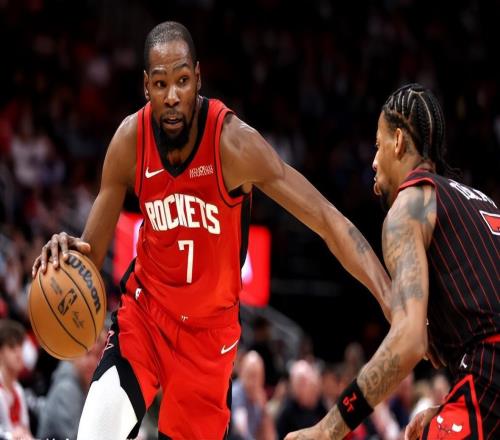 火箭终结3连败！杜兰特两记暴扣杀死比赛，申京轰23+11，小贾回暖