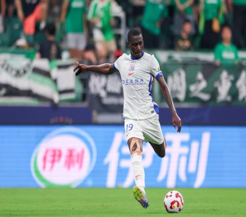 记者报道申花当前外援人数已增至七人，阿苏埃未现身迪拜_中超直播