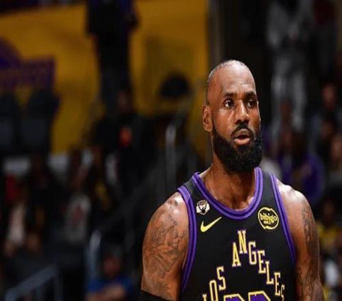 湖人大胜老鹰！文森特+五首齐发挥，八村垒复出，克内克特副作用